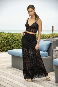 Espiral Black Crochet Netting Top And Skirt Set