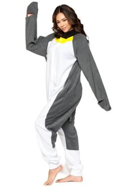 Be Wicked PENGUIN Adult Onesie SLEEPWEAR