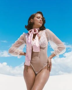 Roma Costume LINGERIE Elegant Sheer Mesh & Lace Teddy With Flair Sleeve And Optional Satin Tie