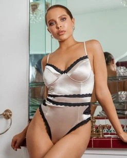 Roma Costume LINGERIE Stretch Satin Teddy With Lace Detail